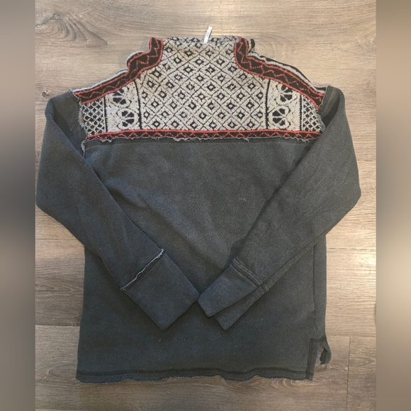 Free People Sweaters - Free People Women Large Knit Neckline Sweater- Pre Owned